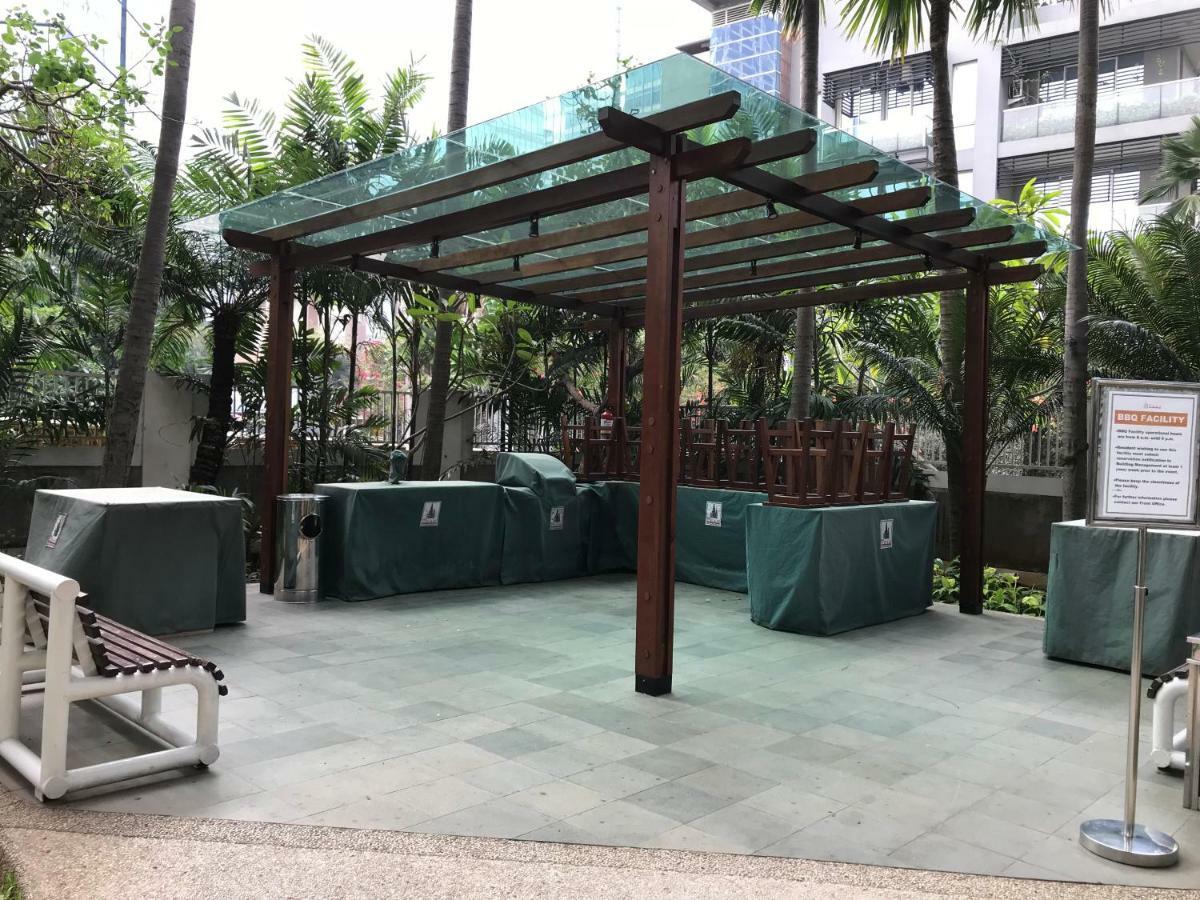 The Peak Residence At Sudirman - 3 Bedroom Exclusive Private Apartment Jakarta Eksteriør billede